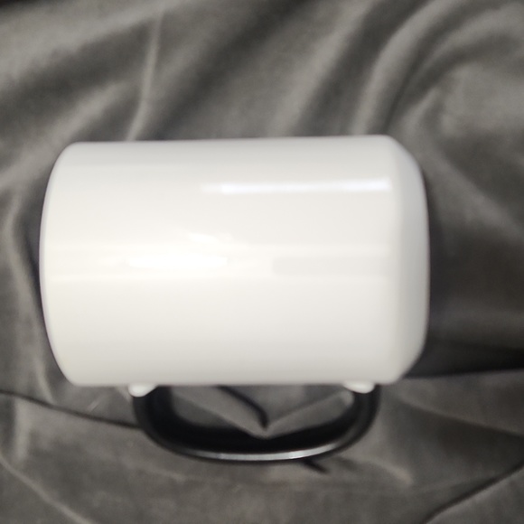 PH.Diva coffee mug NWOT - Picture 2 of 4